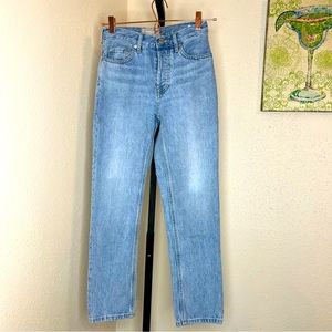 Everlane The Curvy 90’s Cheeky Straight Leg Jean Crop